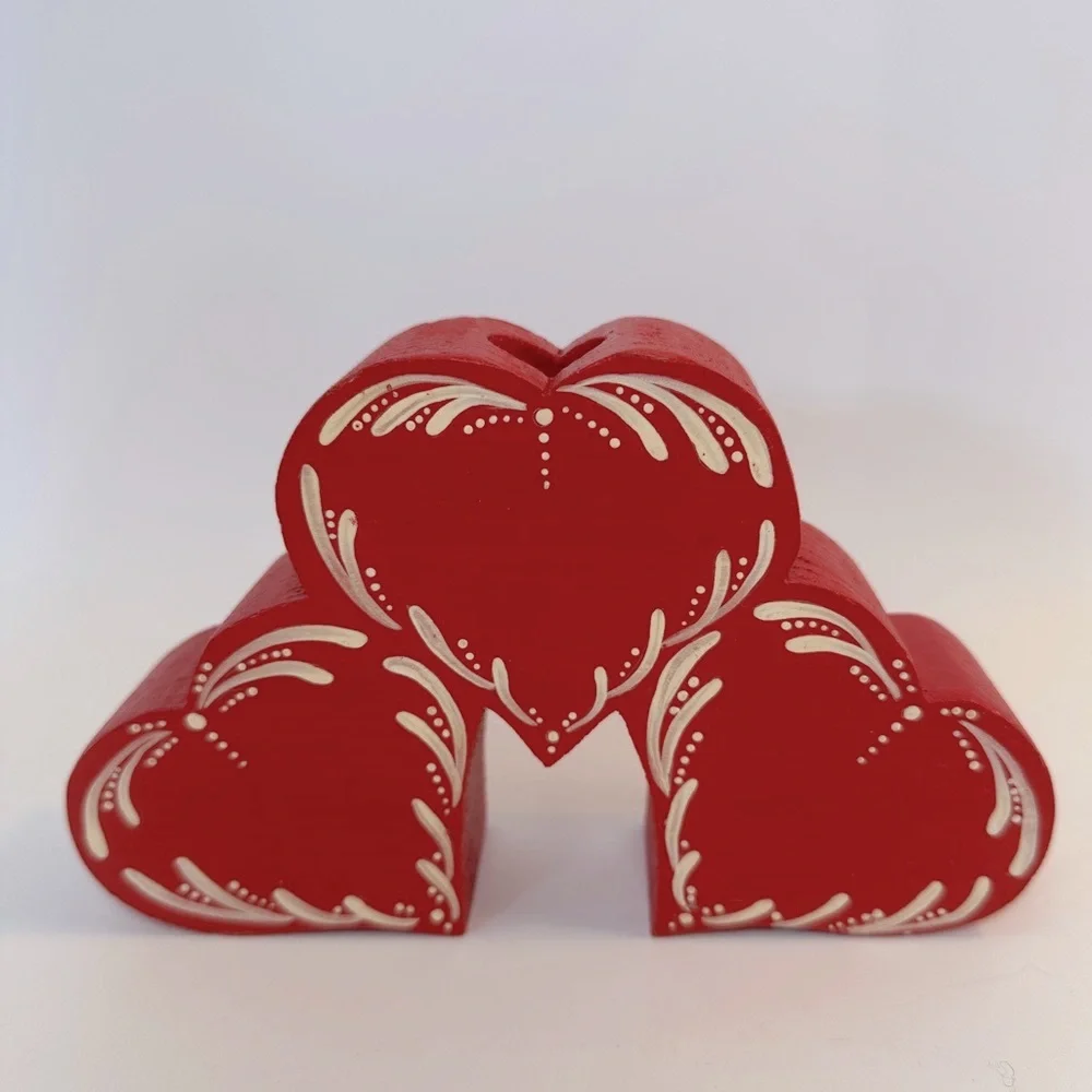 VTG Hand Painted Wooden Scandinavian Three Hearts Heart Taper Candle Holder Deco